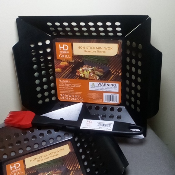 2(two) non-stick mini wok BBQ Toppers - Picture 2 of 10